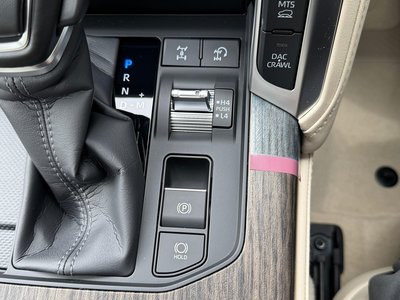 2026 Toyota LAND CRUISER 300 — миниатюра 40