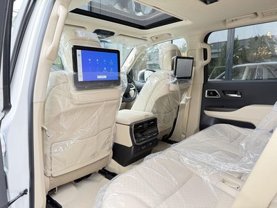 2026 Toyota LAND CRUISER 300 — фото 3