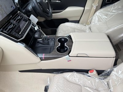 2026 Toyota LAND CRUISER 300 — миниатюра 41