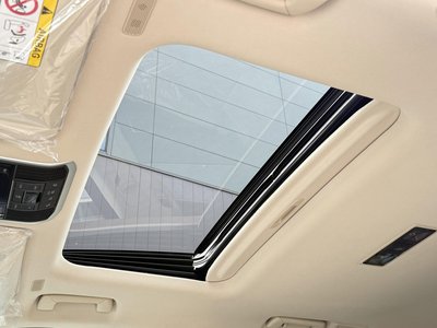 2026 Toyota LAND CRUISER 300 — миниатюра 27