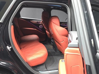 2025 BMW XM thumbnail 12