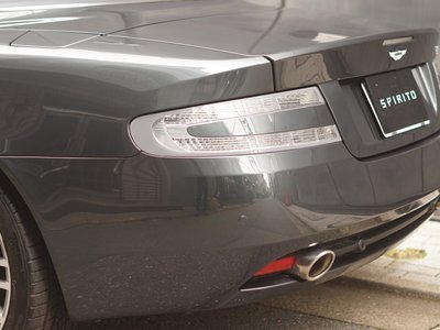 صورة 6 لـ 2010 Aston Martin DB9 VOLANTE