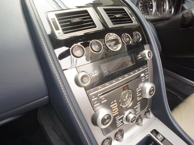 2010 Aston Martin DB9 VOLANTE 照片 14