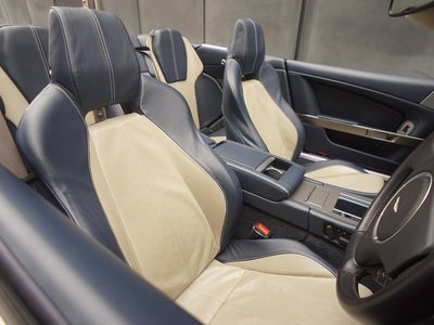 2010 Aston Martin DB9 VOLANTE 照片 11