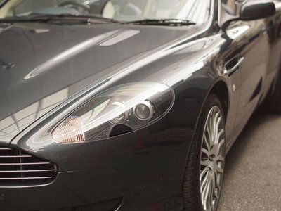 صورة 4 لـ 2010 Aston Martin DB9 VOLANTE
