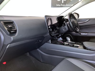 صورة 3 لـ 2023 Lexus NX