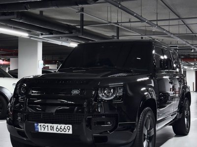 2024 LAND Rover DEFENDER photo 1