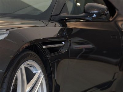 ASTON MARTIN DB12 - 8