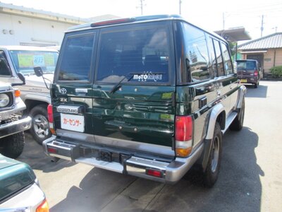 TOYOTA LAND CRUISER 70 - 5