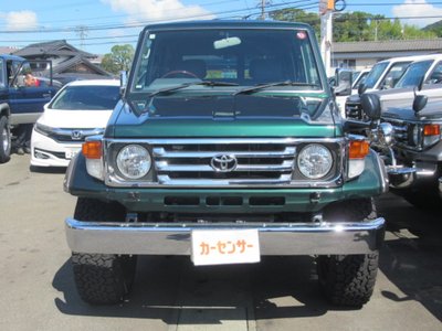 TOYOTA LAND CRUISER 70 - 2