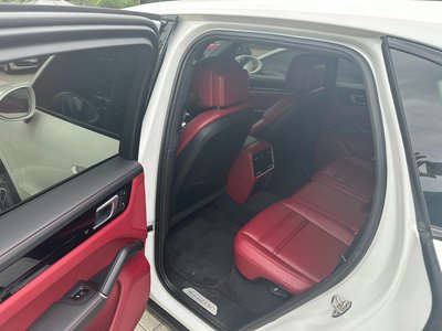 2023 Porsche CAYENNE — миниатюра 13