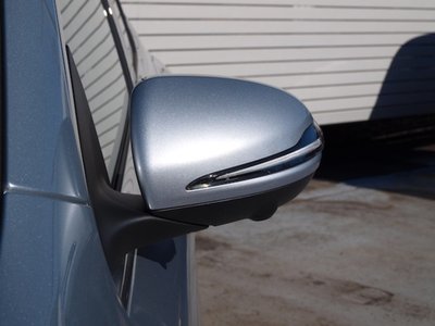 MERCEDES-BENZ EQA - 5