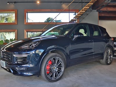 PORSCHE CAYENNE - 1