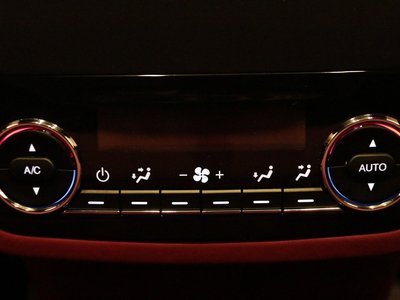 2023 Maserati LEVANTE thumbnail 58