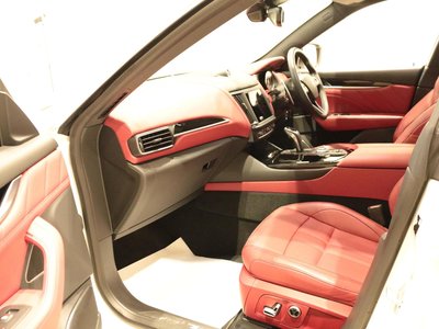 2023 Maserati LEVANTE thumbnail 27