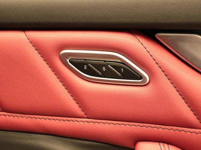 2023 Maserati LEVANTE thumbnail 33