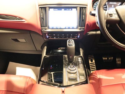 2023 Maserati LEVANTE thumbnail 53