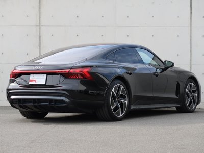 AUDI E-TRON GT QUATTRO - 6
