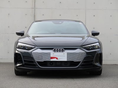 AUDI E-TRON GT QUATTRO - 4