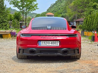 PORSCHE 911 - 6