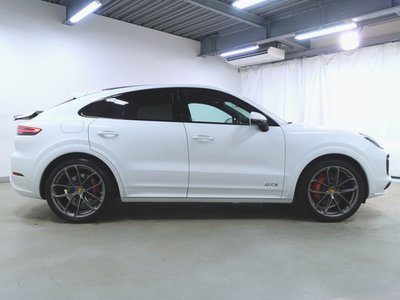 PORSCHE CAYENNE - 9