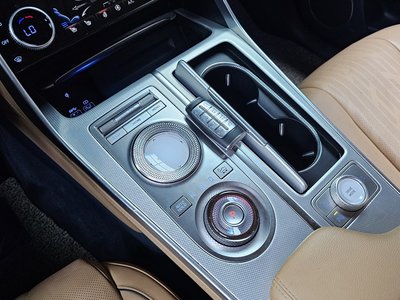GENESIS GV80 - 9