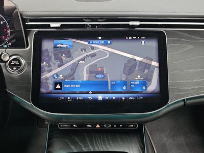 2025 Mercedes-BENZ E-CLASS — миниатюра 18