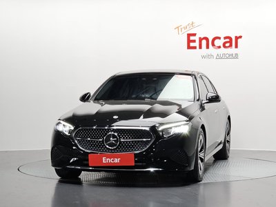 2025 Mercedes-BENZ E-CLASS — фото 2