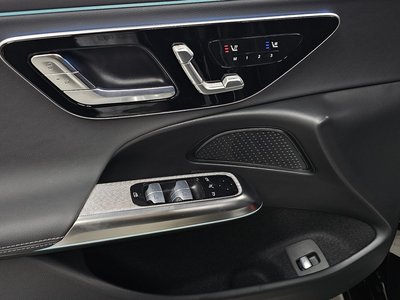 2025 Mercedes-BENZ E-CLASS — миниатюра 24