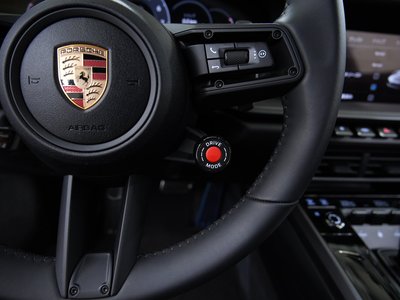 2025 Porsche 911 — миниатюра 36