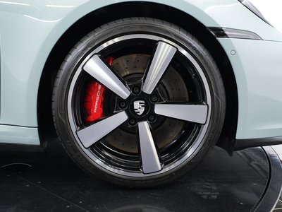 2025 Porsche 911 photo 5