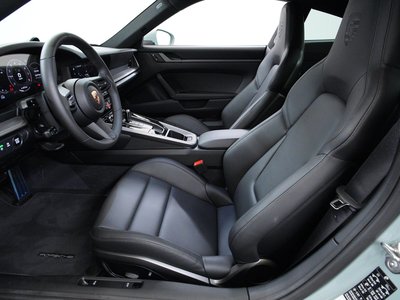 2025 Porsche 911 photo 2