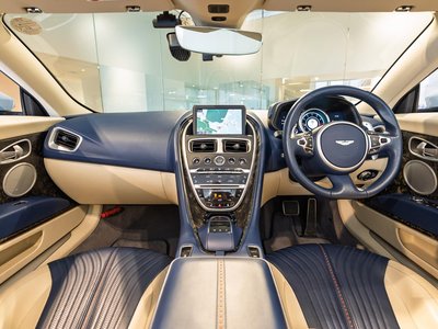 ASTON MARTIN DB11 VOLANTE - 7