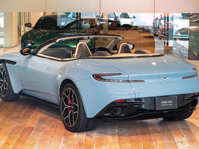 ASTON MARTIN DB11 VOLANTE - 8