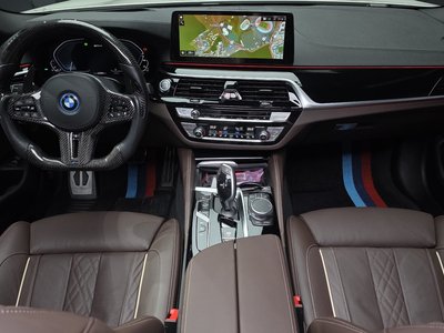 BMW 5 SERIES - 4