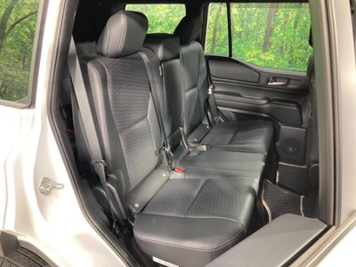 TOYOTA LAND CRUISER 250 - 9