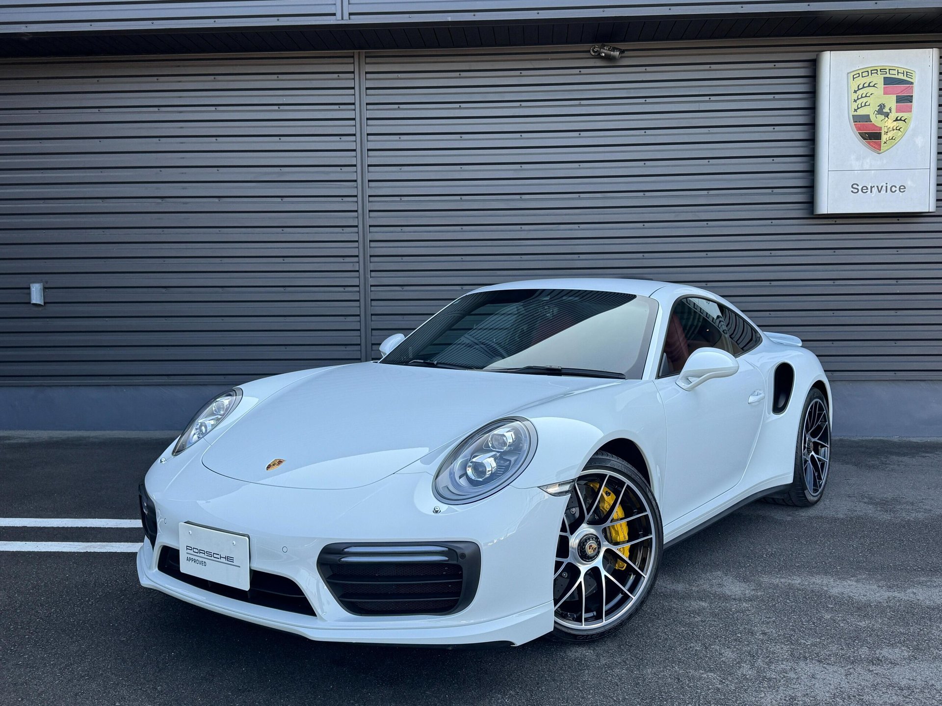 PORSCHE 911 - View 1