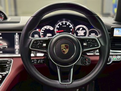 2017 Porsche PANAMERA 缩略图 19