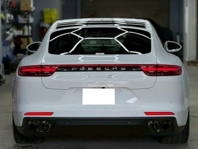 2017 Porsche PANAMERA 照片 10