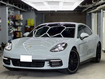 2017 Porsche PANAMERA 缩略图 16