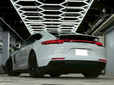 2017 Porsche PANAMERA 缩略图 12