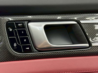 2017 Porsche PANAMERA 缩略图 37
