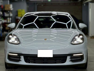 2017 Porsche PANAMERA 缩略图 15