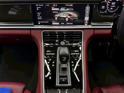 2017 Porsche PANAMERA 缩略图 29