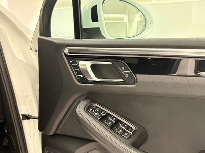 صورة 9 لـ 2020 Porsche MACAN
