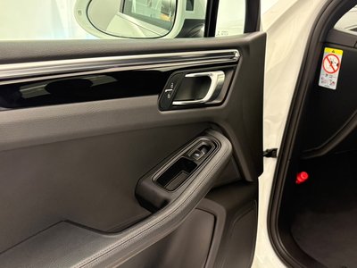 صورة مصغرة 14 لـ 2020 Porsche MACAN