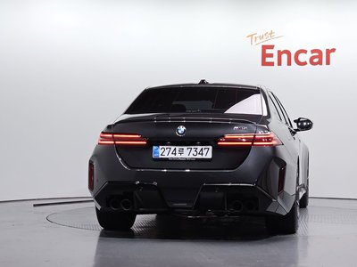 صورة 4 لـ 2026 BMW M5