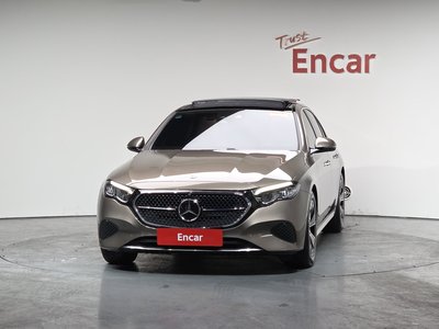 MERCEDES-BENZ E-CLASS - 3