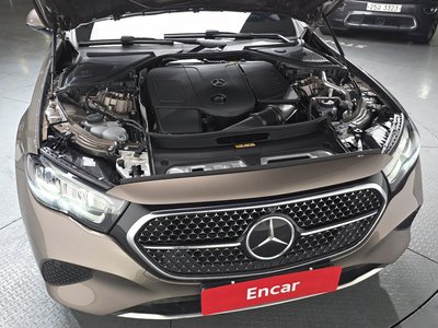 MERCEDES-BENZ E-CLASS - 7