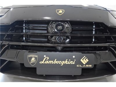 2024 Lamborghini URUS thumbnail 26